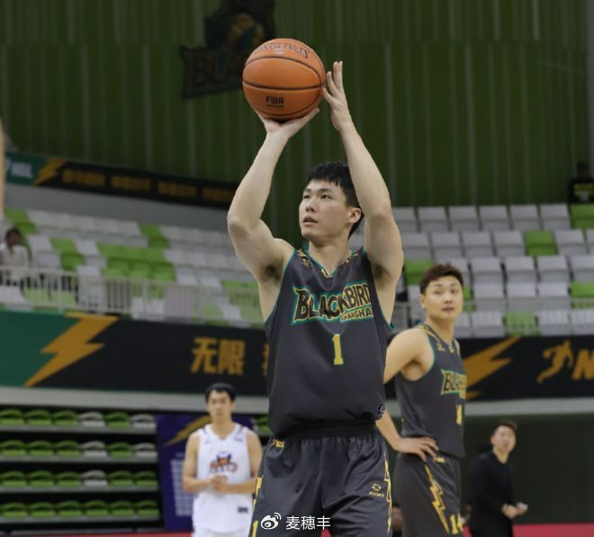 开云娱乐app安全登录-首秀仅得1分！网红球员终于登场，没打就进全明星|赖益烨|男篮|上海|上海玄鸟男篮|山东队_新浪体育_新浪新闻