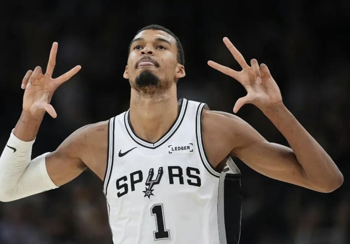 开云在线-文班亚马5场狂砍165分57板19帽，继2006年姚明之后首人